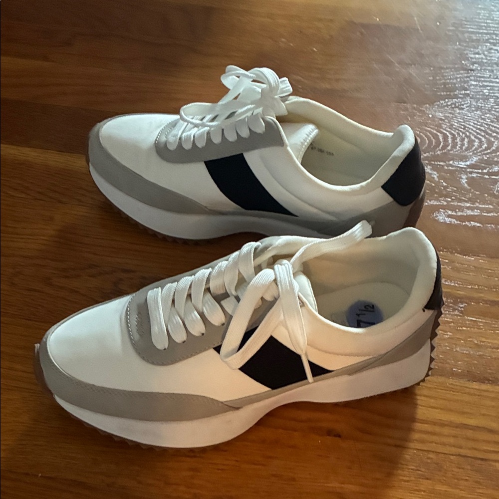 Dolce Vita White and Gray Athletic Shoes